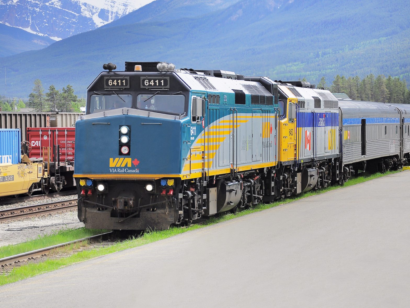 The westbound Canadian |Via Rail Canada