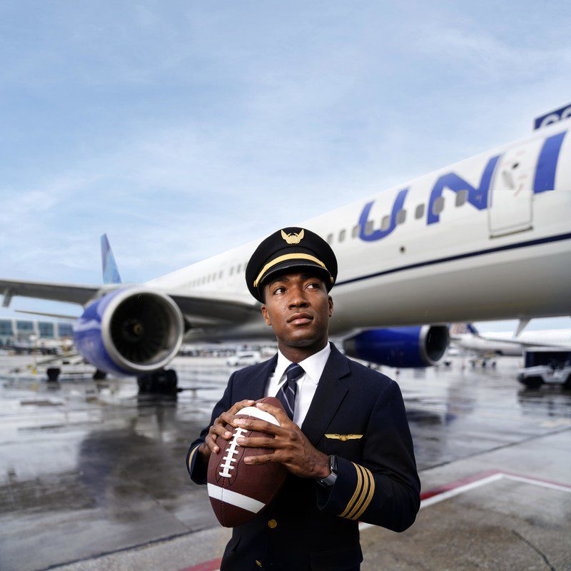 United Airlines college football airline schedule